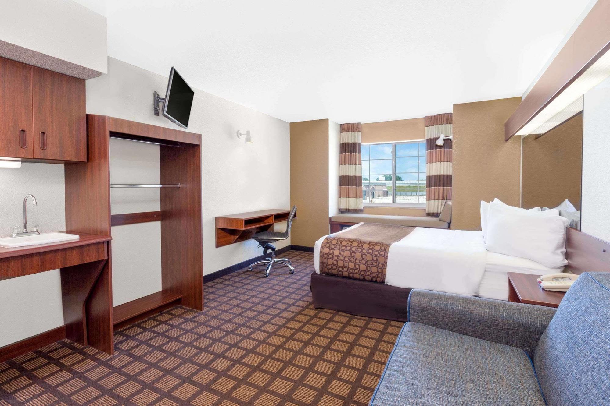 Microtel Inn & Suites By Wyndham Green Bay Esterno foto